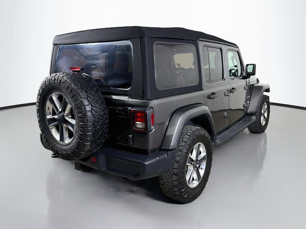 Used 2019 Jeep Wrangler Unlimited Sahara AWD/4WD image 6