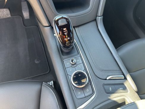 Certified 2024 Cadillac XT6 Luxury image 25