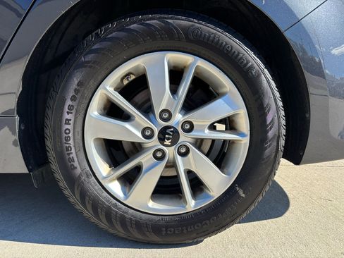 Used 2017 Kia Optima LX image 28