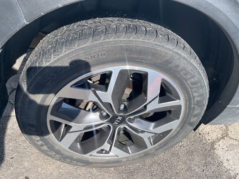 Used 2021 Kia Sportage EX w/ EX Technology Package image 4