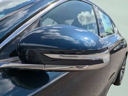 Used 2025 Genesis G70 2.5T AWD/4WD image 13