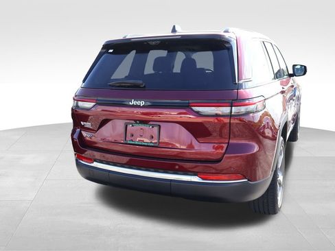 Used 2022 Jeep Grand Cherokee Limited 4xe w/ Luxury Tech Group II AWD/4WD image 17