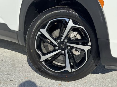 Used 2023 Chevrolet TrailBlazer RS image 6