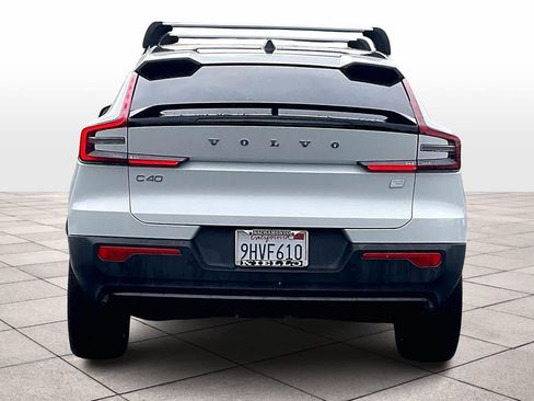 Used 2023 Volvo C40 Recharge Core w/ Climate Package image 7