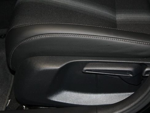 Used 2025 Honda Civic Sport image 15