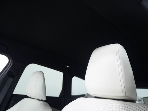 Used 2026 BMW X1 xDrive28i image 11