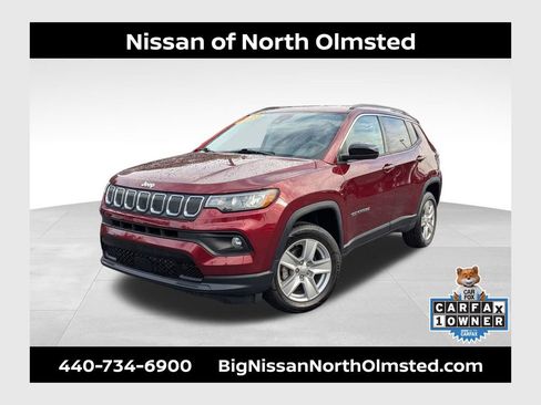 Used 2022 Jeep Compass Latitude image 1