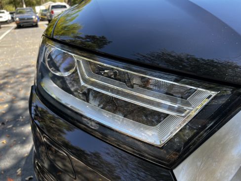 Used 2018 Audi Q7 3.0T Premium image 12