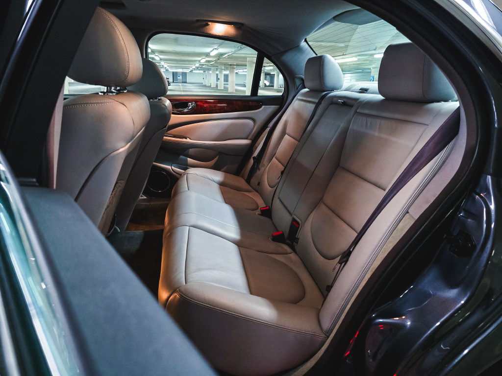 Used 2004 Jaguar XJ8 RWD image 21