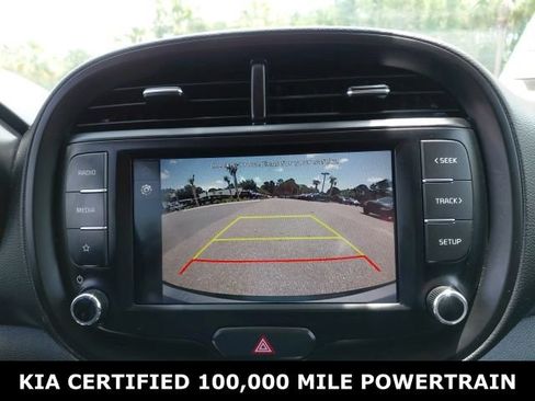 Certified 2025 Kia Soul LX w/ LX Technology Package FWD image 16