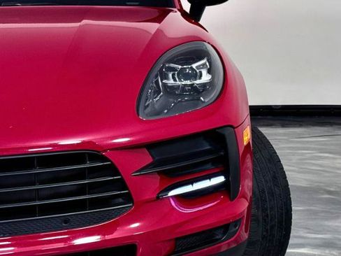 Used 2020 Porsche Macan AWD/4WD image 6