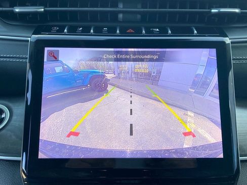 Used 2023 Jeep Grand Cherokee Limited w/ Black Appearance Package AWD/4WD image 89