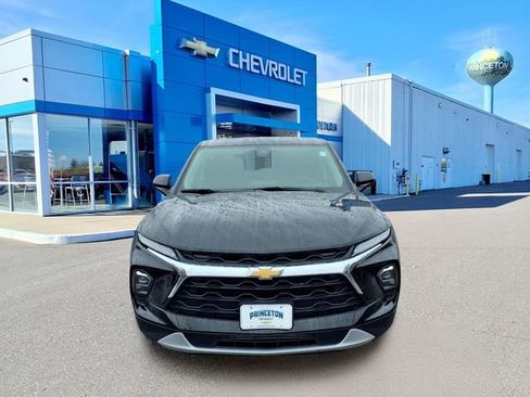 Used 2025 Chevrolet Blazer LT AWD/4WD image 9