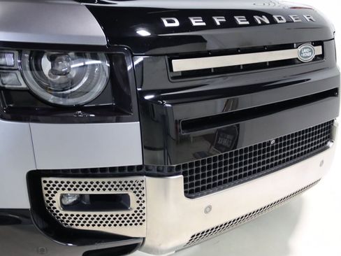 Used 2023 Land Rover Defender 90 X AWD/4WD image 27