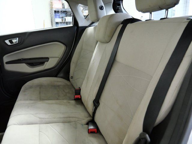 Used 2014 Ford Fiesta SE FWD image 14