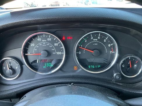Used 2015 Jeep Wrangler Unlimited Sport AWD/4WD image 12