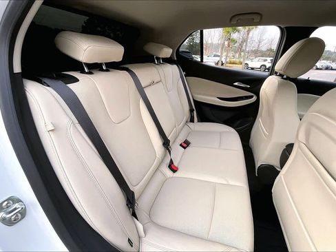 Used 2025 Buick Encore GX Sport Touring w/ Advanced Technology Package image 19