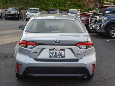 Certified 2025 Toyota Corolla LE w/ LE Premium Package image 5