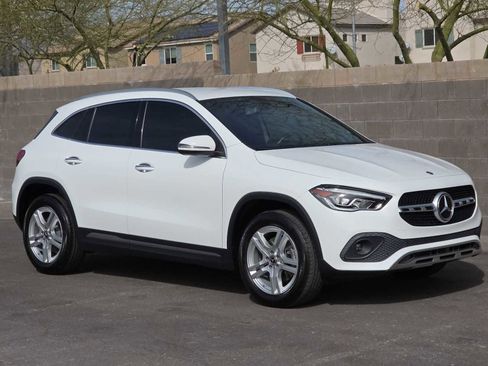 Used 2021 Mercedes-Benz GLA 250 image 3