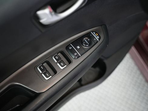 Used 2017 Kia Optima LX w/ Driver Convenience Package FWD image 31