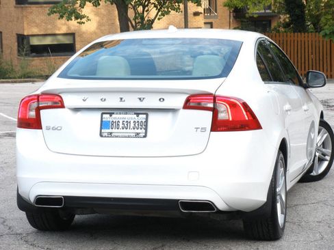 Used 2015 Volvo S60 T5 Premier image 16