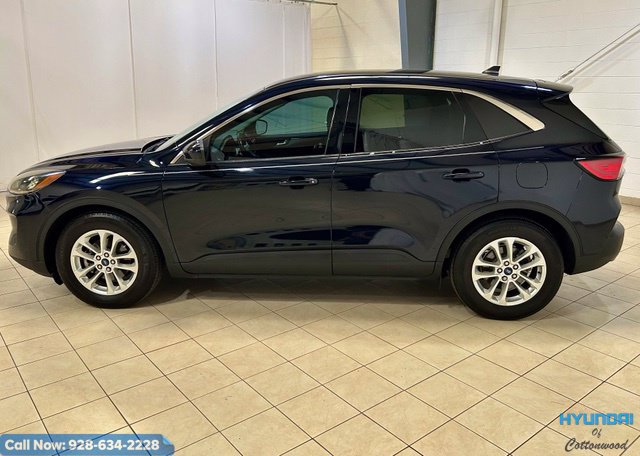 Used 2021 Ford Escape SE w/ Convenience Package FWD image 2