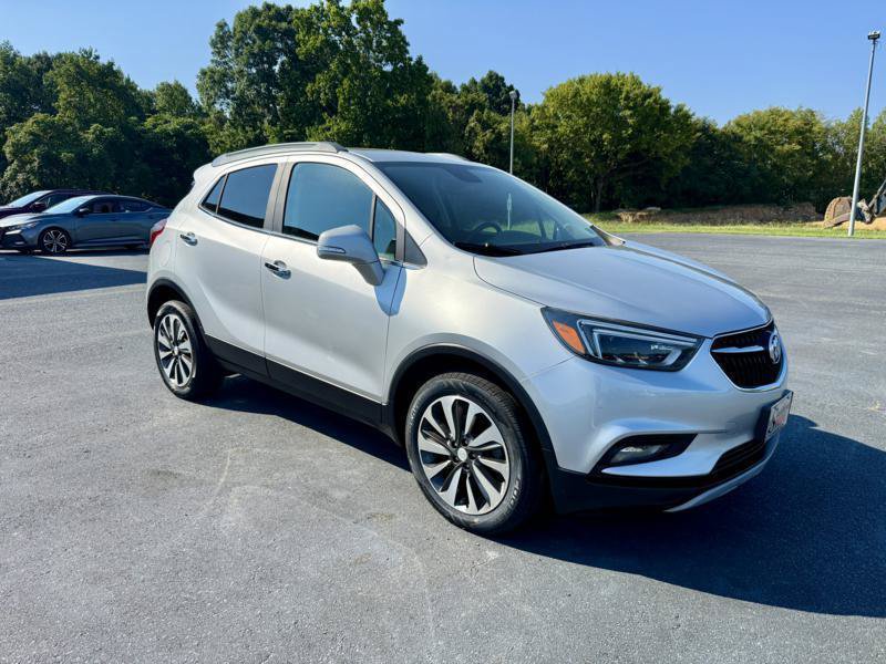 Used 2018 Buick Encore Essence AWD/4WD image 4