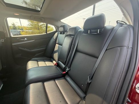 Used 2018 Nissan Maxima 3.5 SL FWD image 6