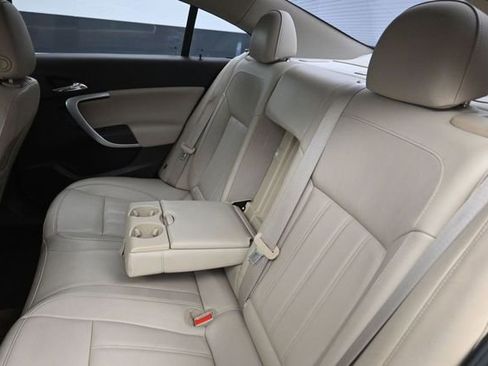 Used 2017 Buick Regal Premium w/ Driver Confidence Package #2 FWD image 22