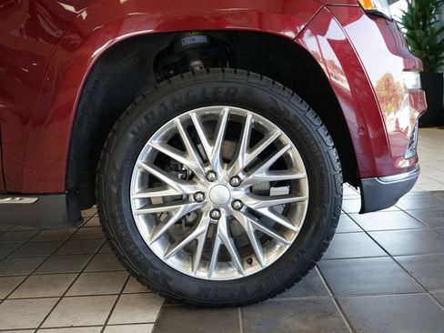 Used 2018 Jeep Grand Cherokee Summit AWD/4WD image 61