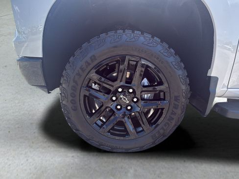 Used 2026 Chevrolet Silverado 1500 Custom Trail Boss AWD/4WD image 15