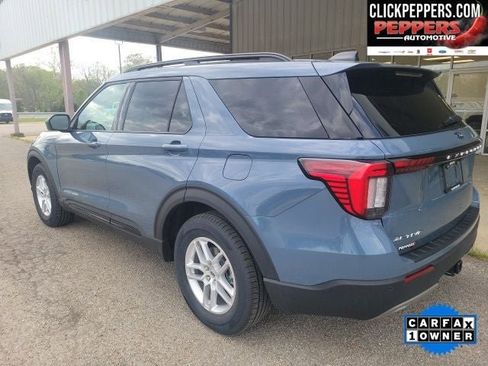 Used 2026 Ford Explorer Active w/ Active Comfort Package RWD image 3