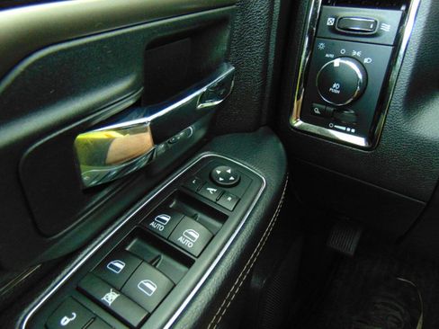 Used 2016 RAM 1500 Sport w/ Convenience Group AWD/4WD image 10