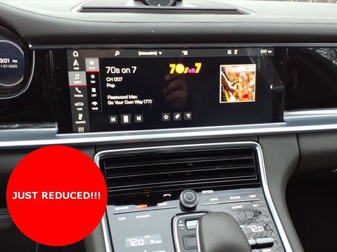 Used 2018 Porsche Panamera 4 image 25