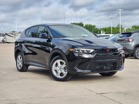 Used 2025 Dodge Hornet GT AWD/4WD image 2