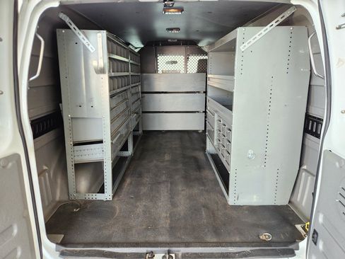 Used 2014 Ford E-350 and Econoline 350 Super Duty w/ Power Group RWD image 6