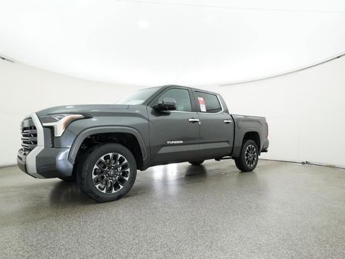 New 2026 Toyota Tundra Limited AWD/4WD image 17