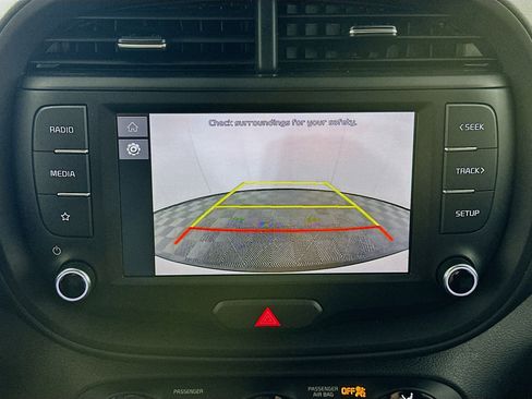 Used 2025 Kia Soul LX w/ LX Technology Package image 22