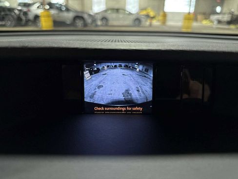 Used 2014 Toyota Sienna LE image 24