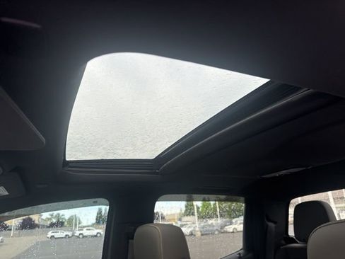 Used 2024 Chevrolet Colorado ZR2 w/ Technology Package image 19