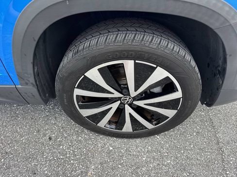 Used 2022 Volkswagen Taos SE FWD image 59