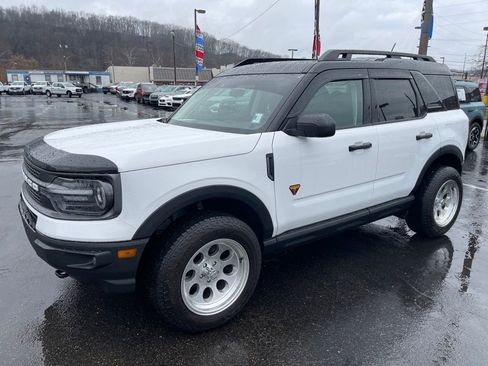 Used 2023 Ford Bronco Sport Badlands image 2