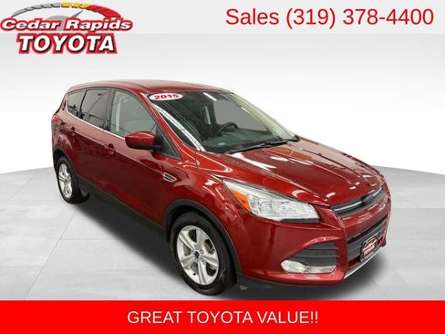 Used 2015 Ford Escape SE image 1