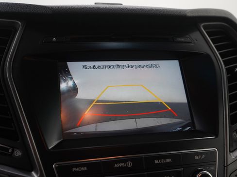 Used 2017 Hyundai Santa Fe SE image 23