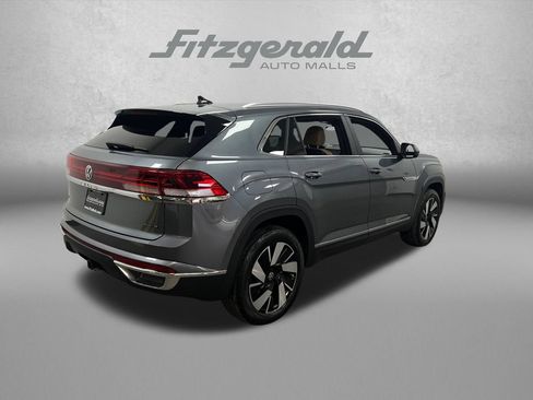 Used 2024 Volkswagen Atlas Cross Sport SEL AWD/4WD image 8