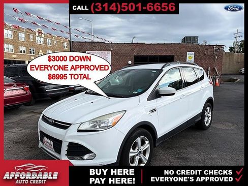 Used 2015 Ford Escape SE w/ Equipment Group 201A AWD/4WD image 1