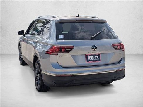 Used 2022 Volkswagen Tiguan SE AWD/4WD image 7