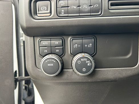 Used 2021 Chevrolet Tahoe Z71 AWD/4WD image 20