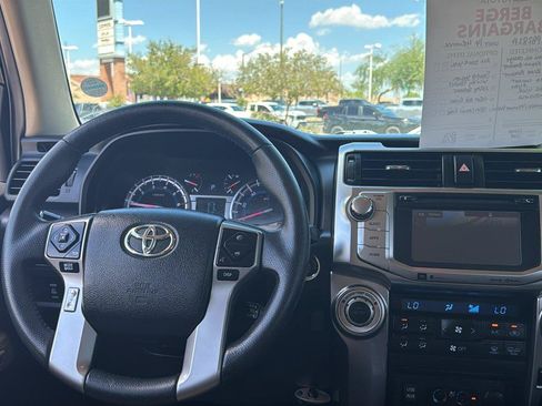 Used 2016 Toyota 4Runner Limited w/ Convenience Package AWD/4WD image 12