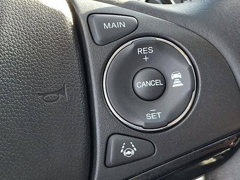 Used 2019 Honda HR-V Touring image 22